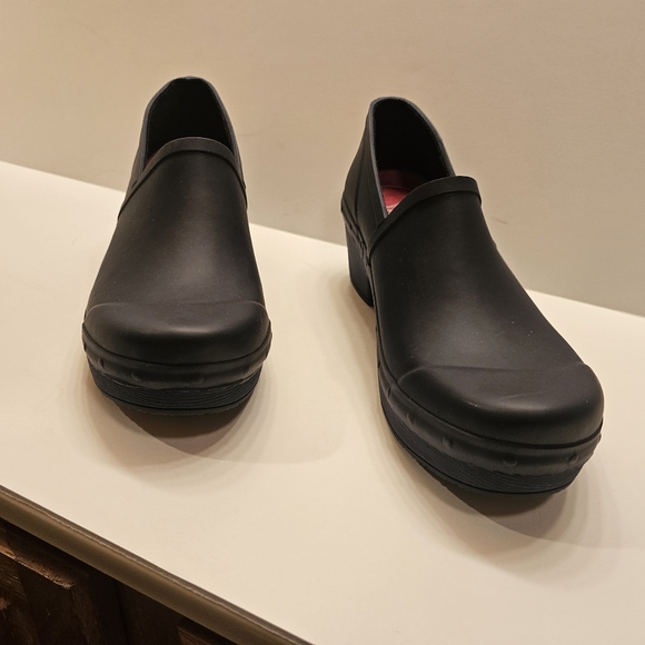 Women's Navy Slip-On Clogs - Picture 2 of 9